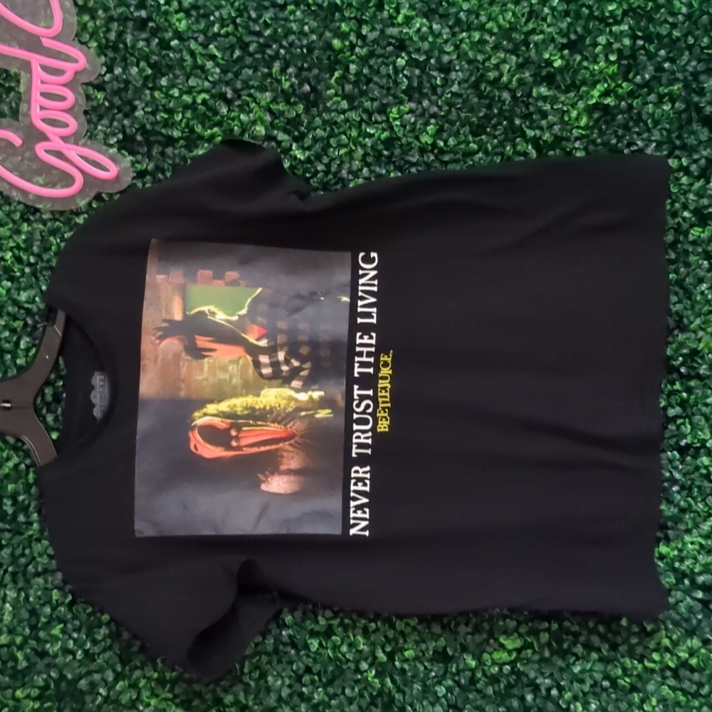 Beetlejuice Shirt Large